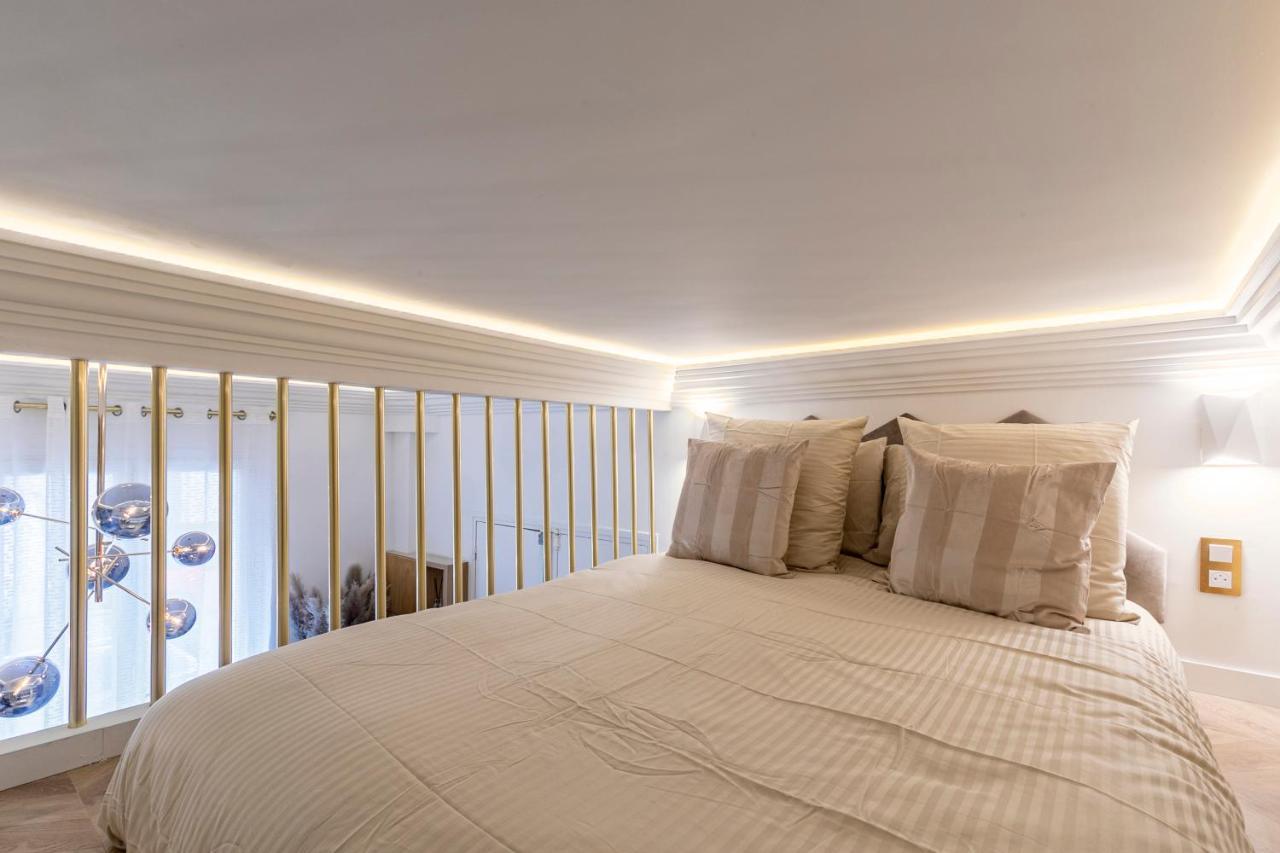 Le Studio Des Champs Elysees Париж Экстерьер фото